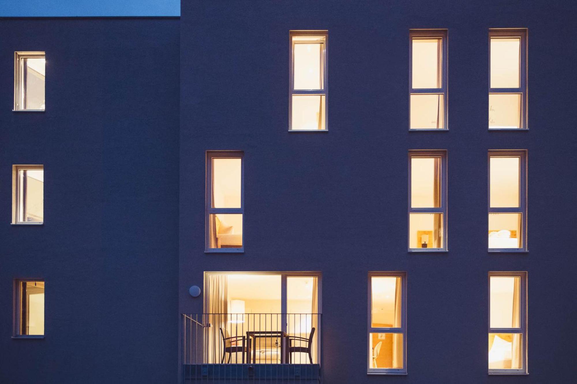Adler Alpen Apartments Шрунс Экстерьер фото